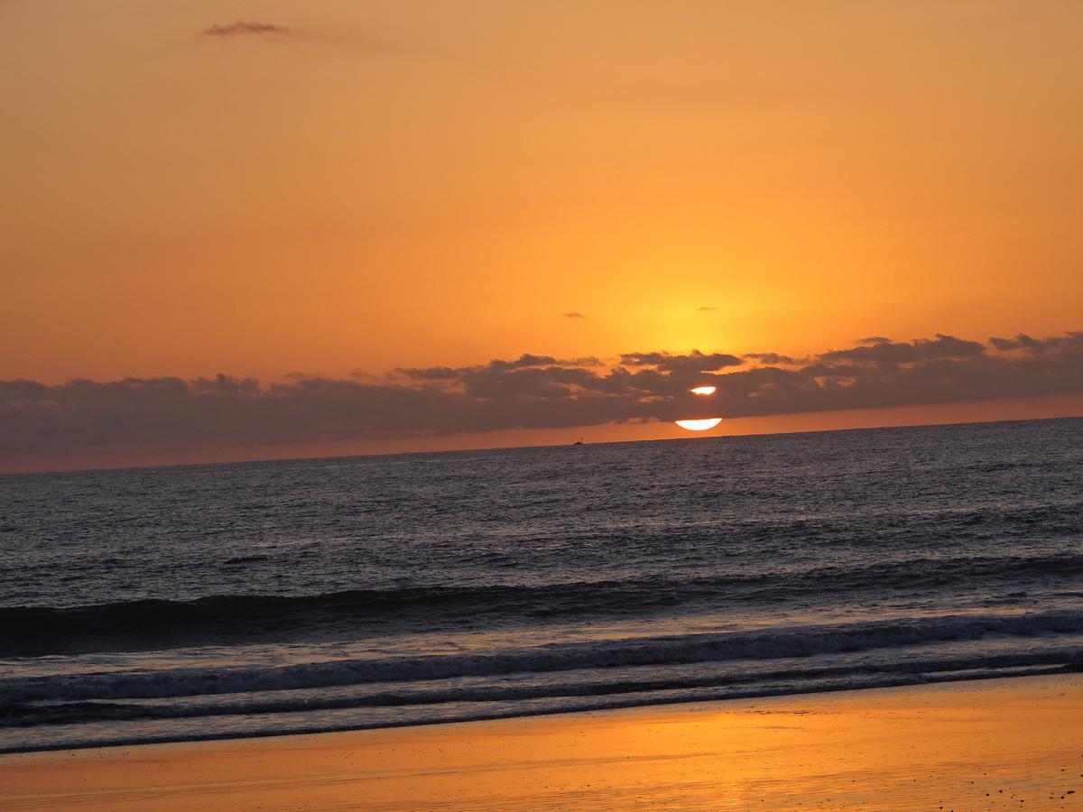 Cabinas Sunset Jaco Exterior photo